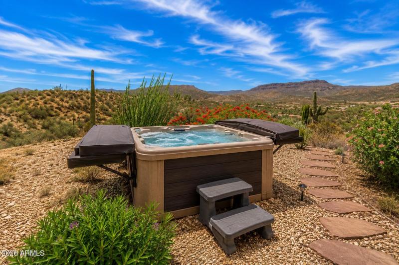 Hot Tub & Views