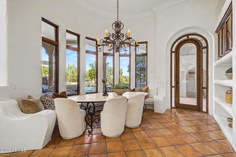 Breakfast room