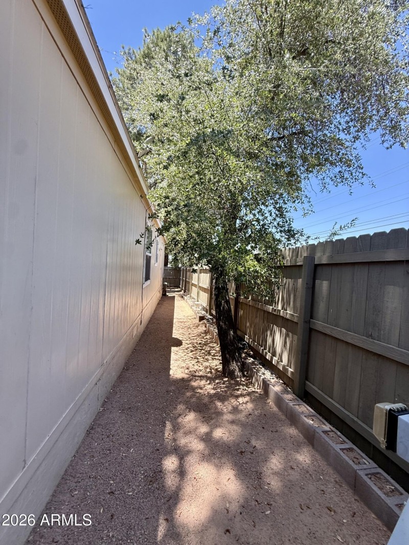 311 S. Mariposa St