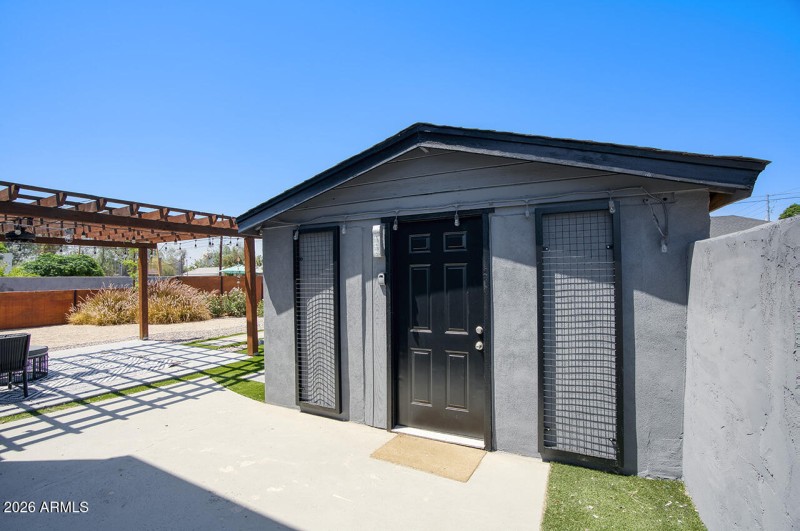 Entertainment barn