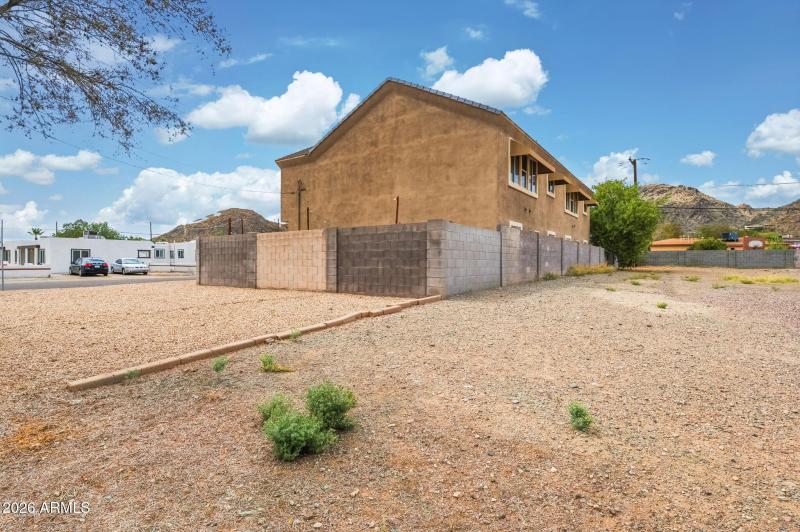 6-web-or-mls-204 East Hatcher Rd-6