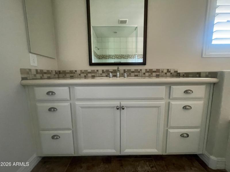 2709 N Black Rock Rd (111)