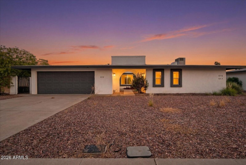 Front Pebble Virtual Twilight
