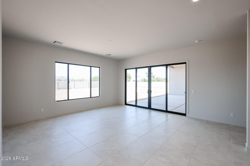 CC5 42 E Owners Suite 3