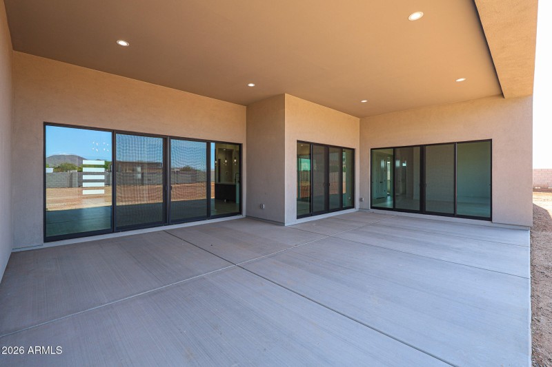 CC5 63 J Patio 1