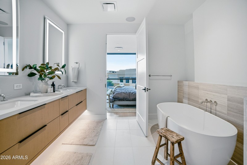 Bathroom_2