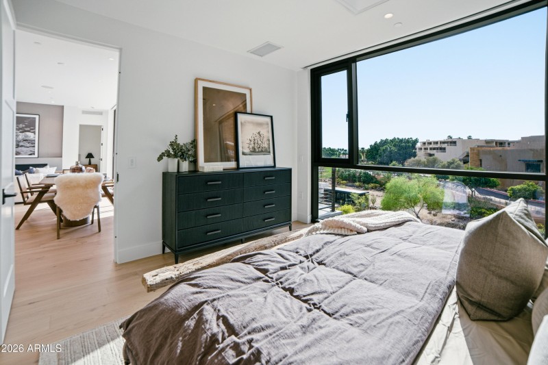 Bedroom_2
