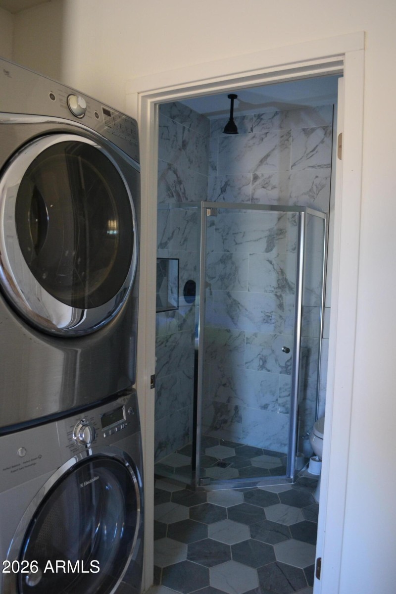 1BR Bath