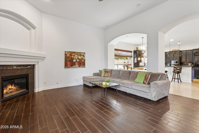04-6428 W Eugie Ave, Glendale, AZ 85304