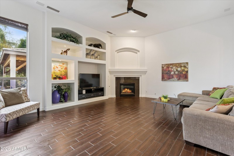 03-6428 W Eugie Ave, Glendale, AZ 85304