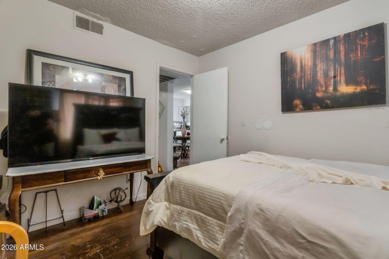Bedroom #1