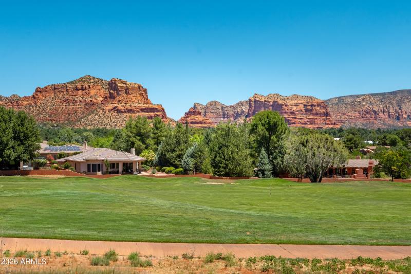 225 E Bighorn Court