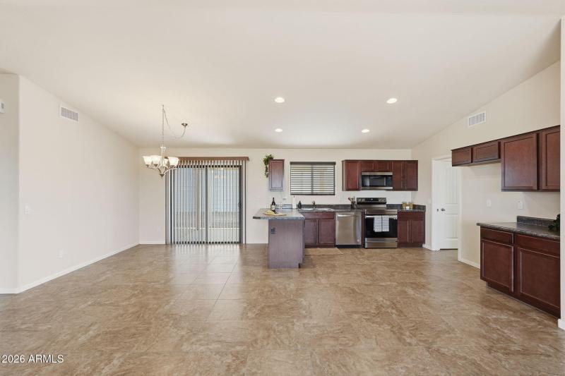 10651 N Dumont Trl