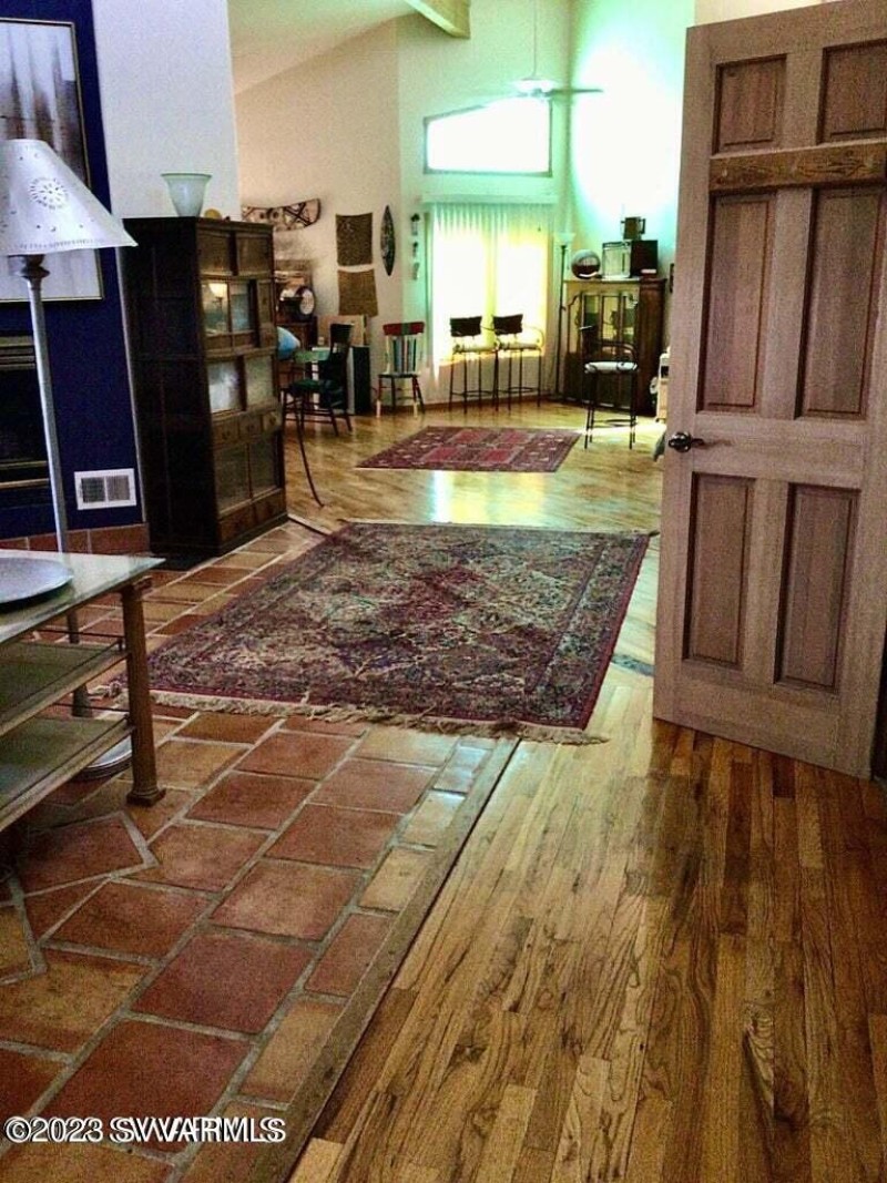 20220603225340741303000000-o