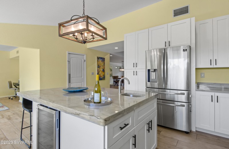 012_Beautiful Quartzite Countertops!