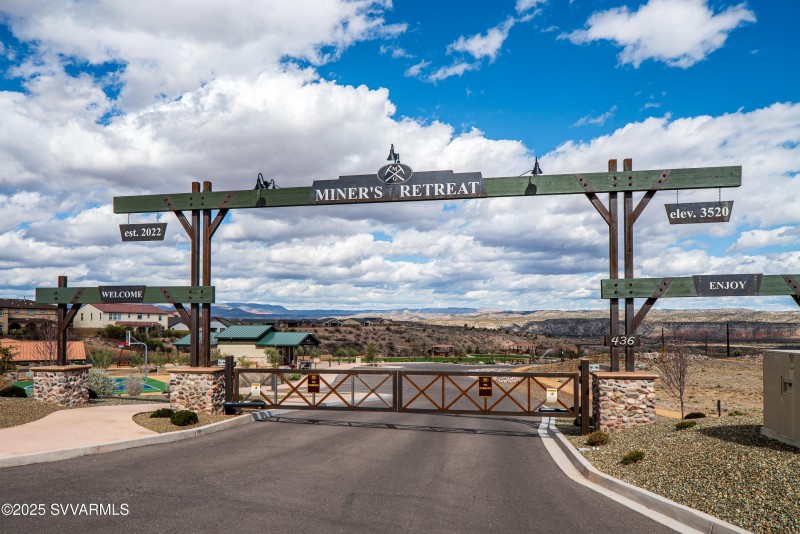 JL_MinersRetreat-CommunityPark-ground-01