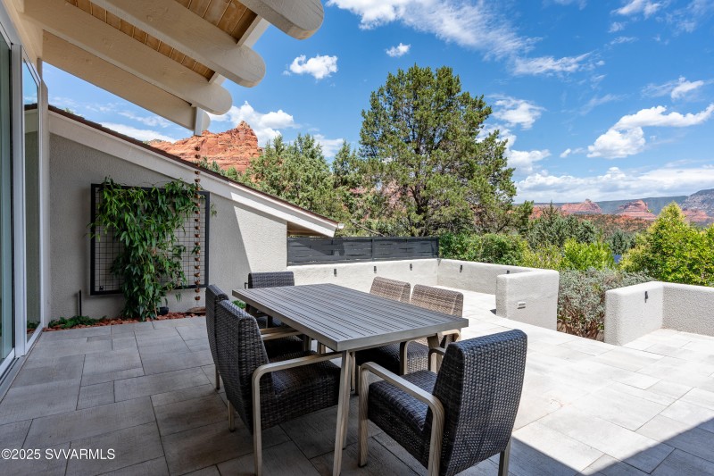 Outdoor Entertaining