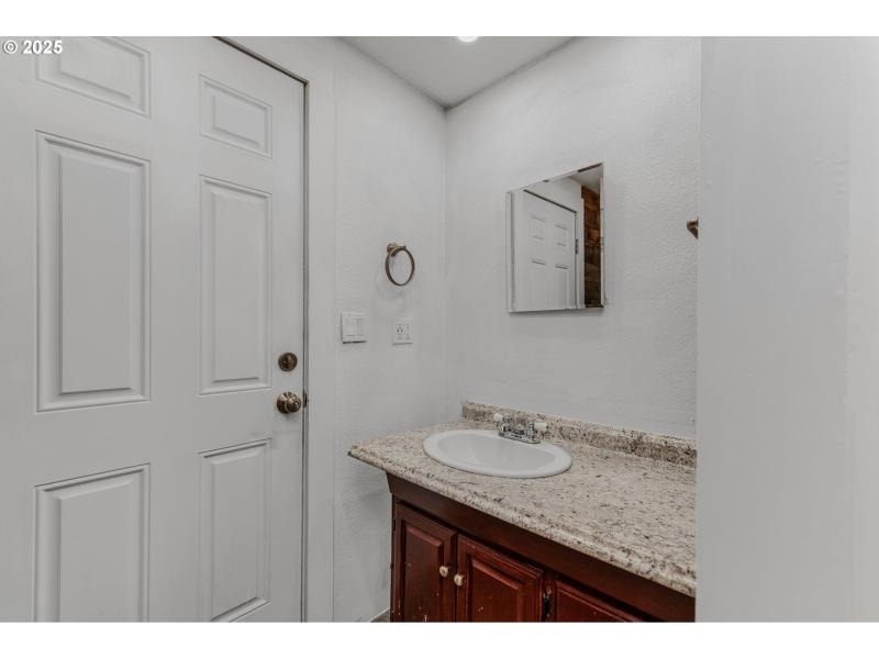 Bathroom, Continental