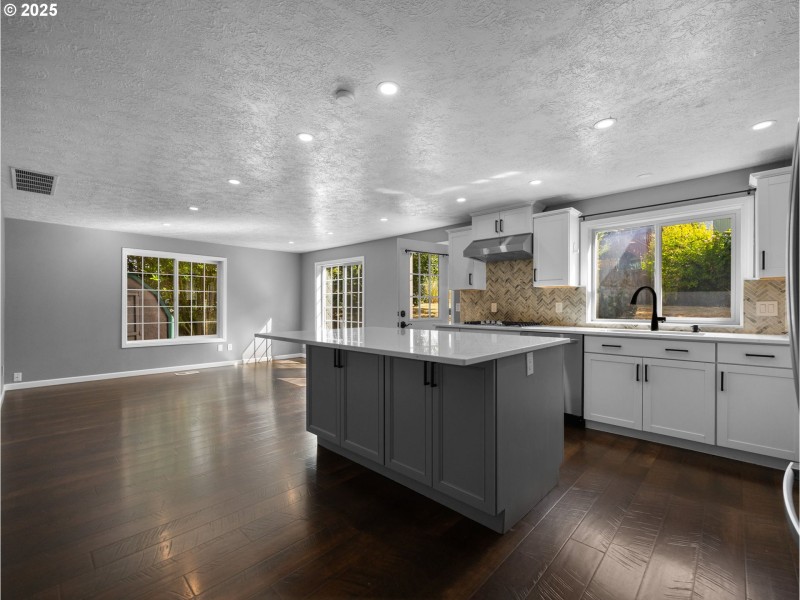 Kitchen/Family Room