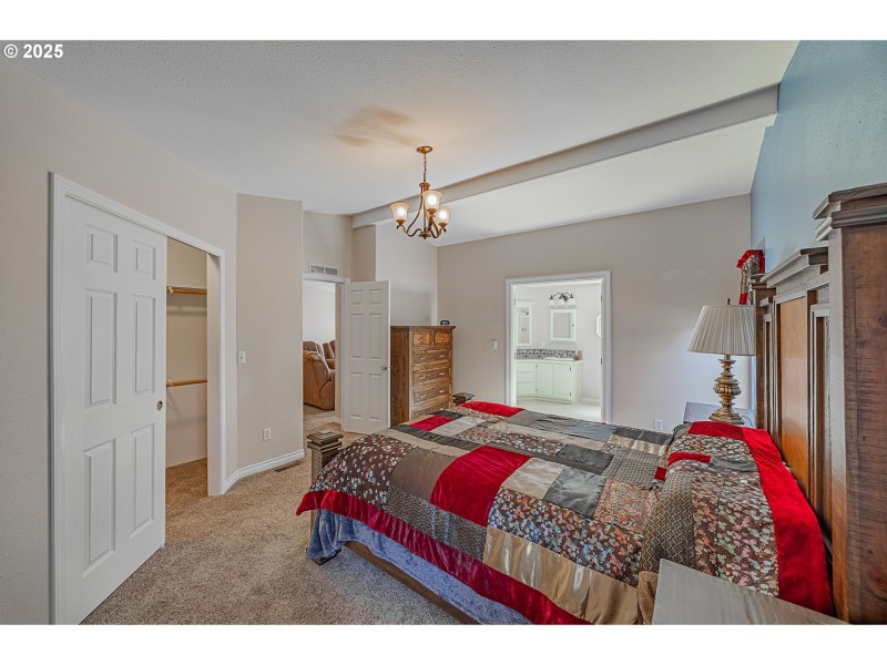 Bedroom, Owner's Suite