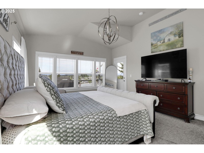 Bedroom, Owner's Suite
