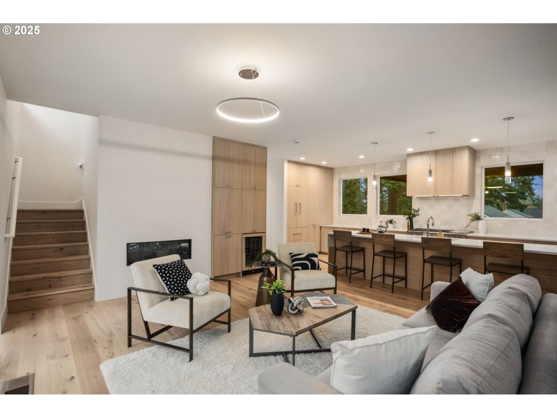 Kitchen/Living Room