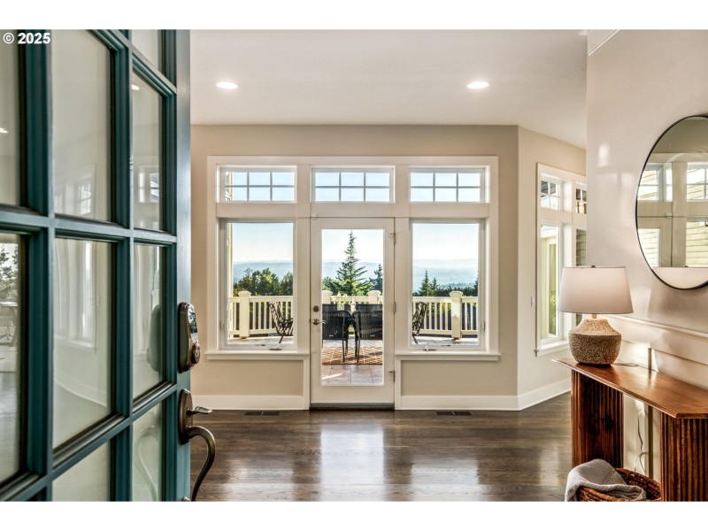 Entrance/Foyer