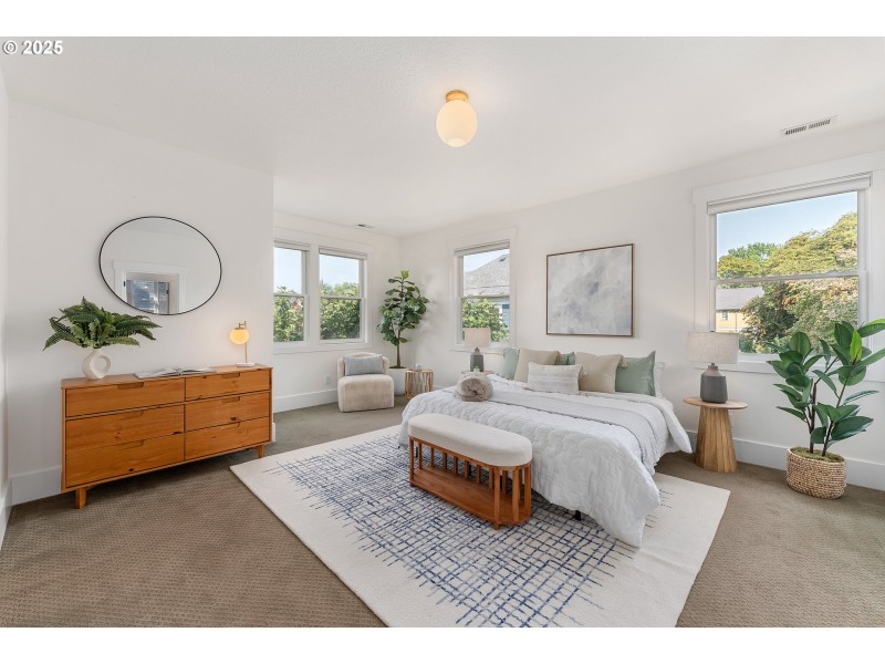 Bedroom, Owner's Suite