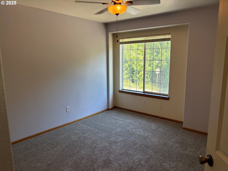 Bedroom, Primary
