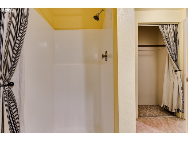 Bathroom, Attached
