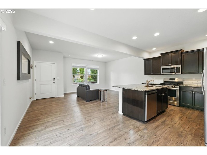 Kitchen/Living Room