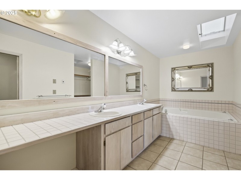 Bathroom, Attached