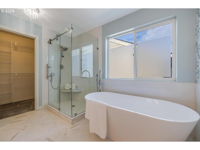 Owner's Suite Bathroom