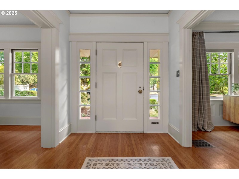 Entrance/Foyer