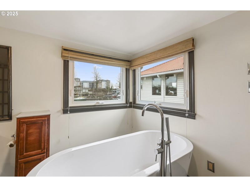 Bathroom, Attached