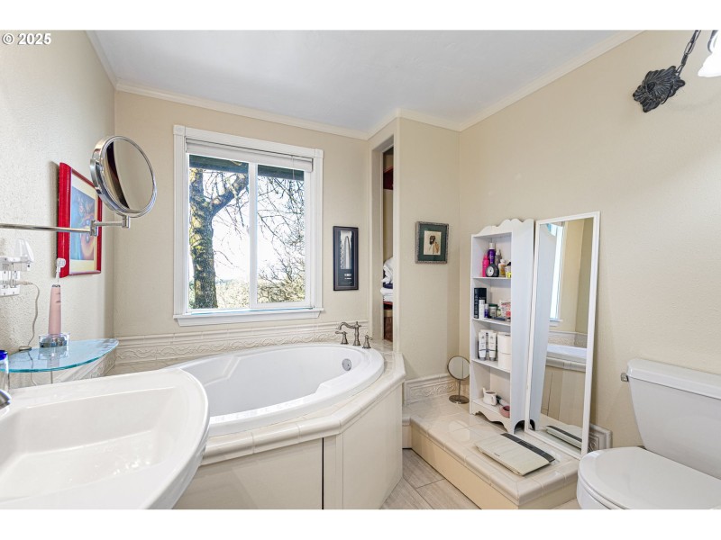 Owner's Suite Bathroom