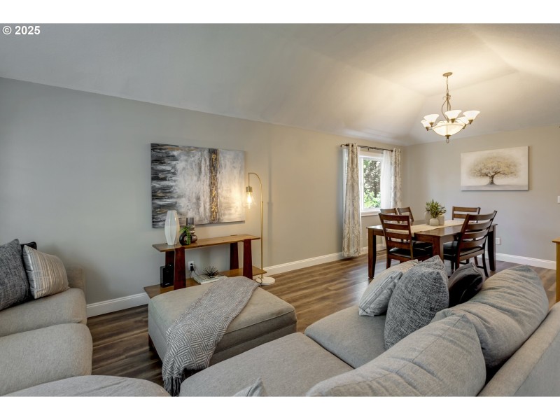 Living Room/Dining Room