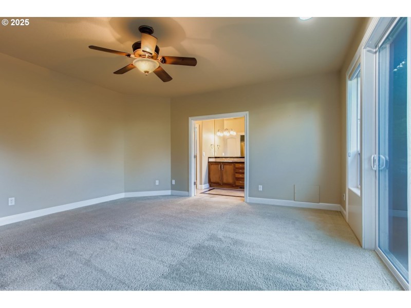 Bedroom, Primary