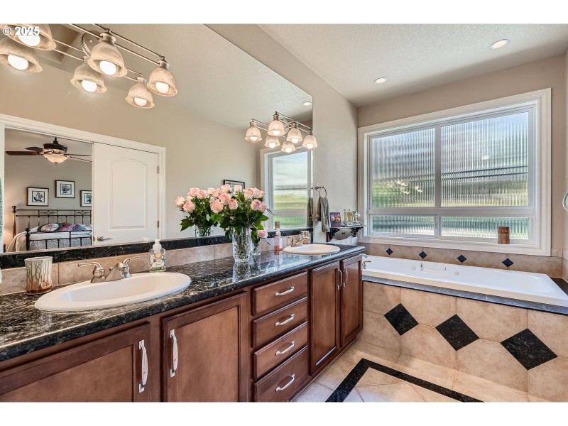 Bathroom, Attached