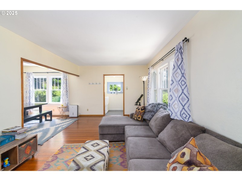 Living Room/Dining Room