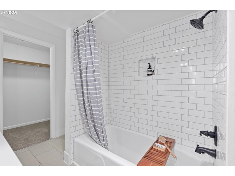 Bathroom, Attached