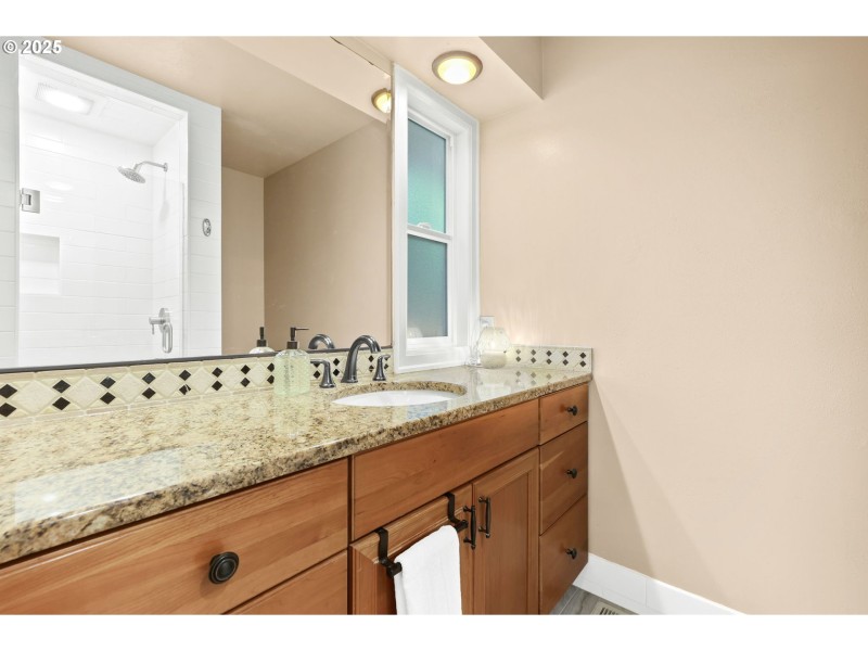 Bathroom, Attached