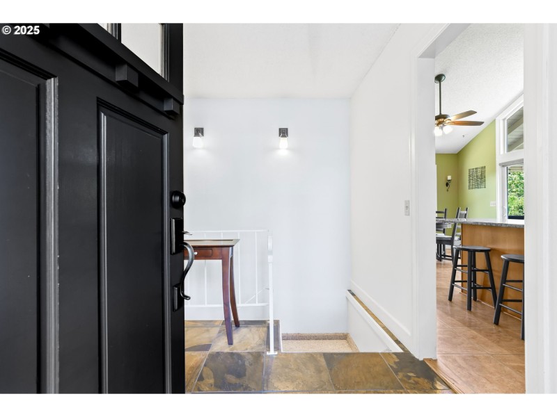 Entrance/Foyer