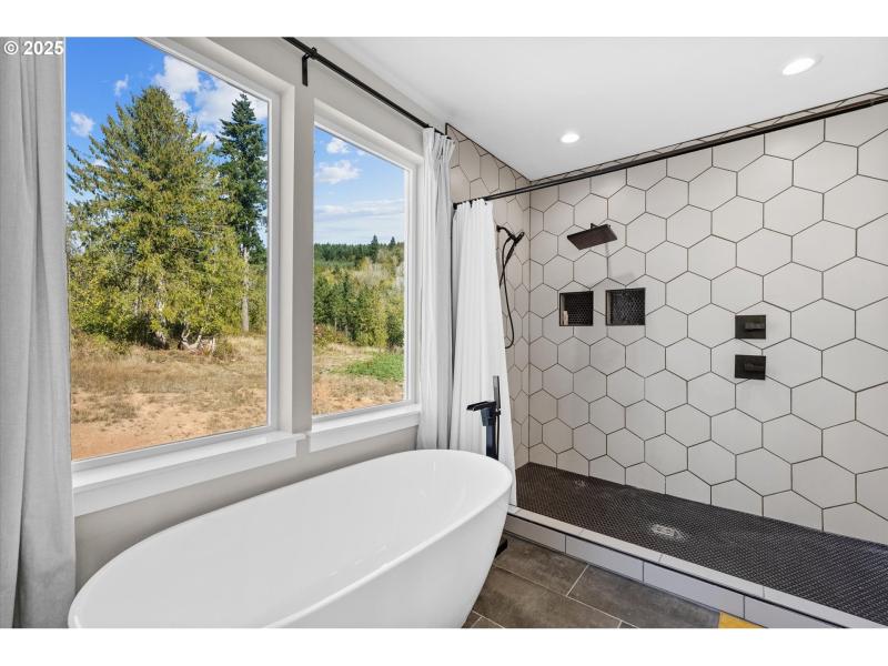 Owner's Suite Bathroom