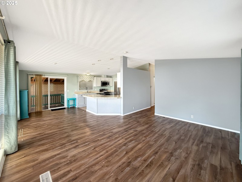 Living Room/Dining Room