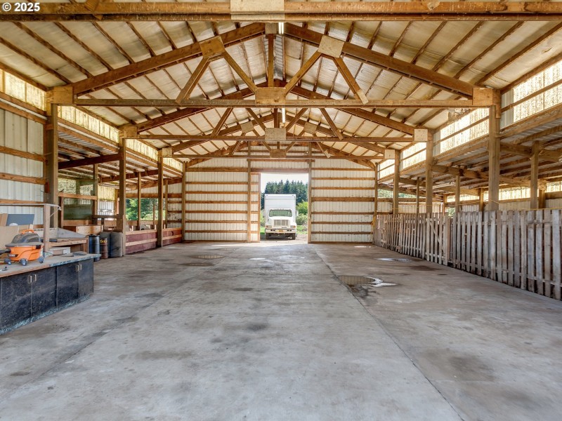Barn
