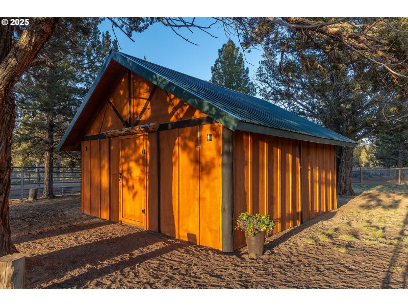 Shed