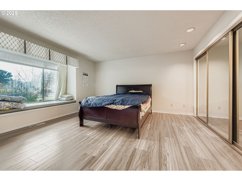 Bedroom, Owner's Suite