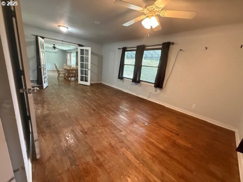 Bedroom, Primary