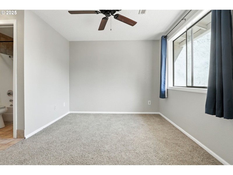 Bedroom, Primary